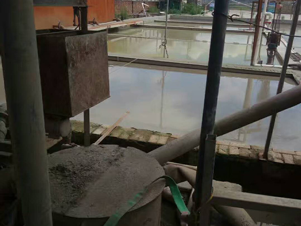 高濃度泥漿水治理現(xiàn)場(chǎng)